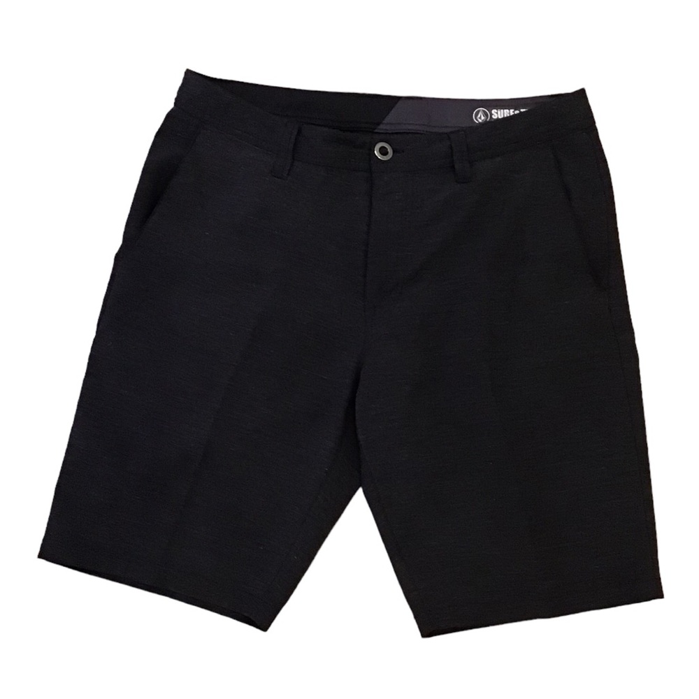 Volcom mens shorts. Size 34.